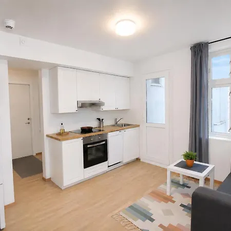 Apartman Spacious 3-bedroom - - Quiet Area *